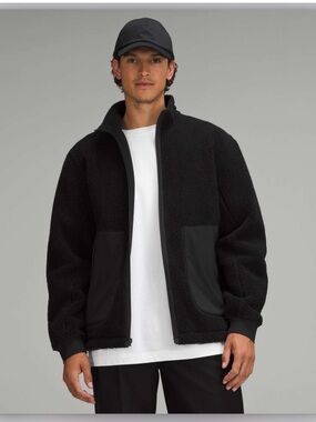 Lululemon Men's Black Sherpa Zip-Up Jacket